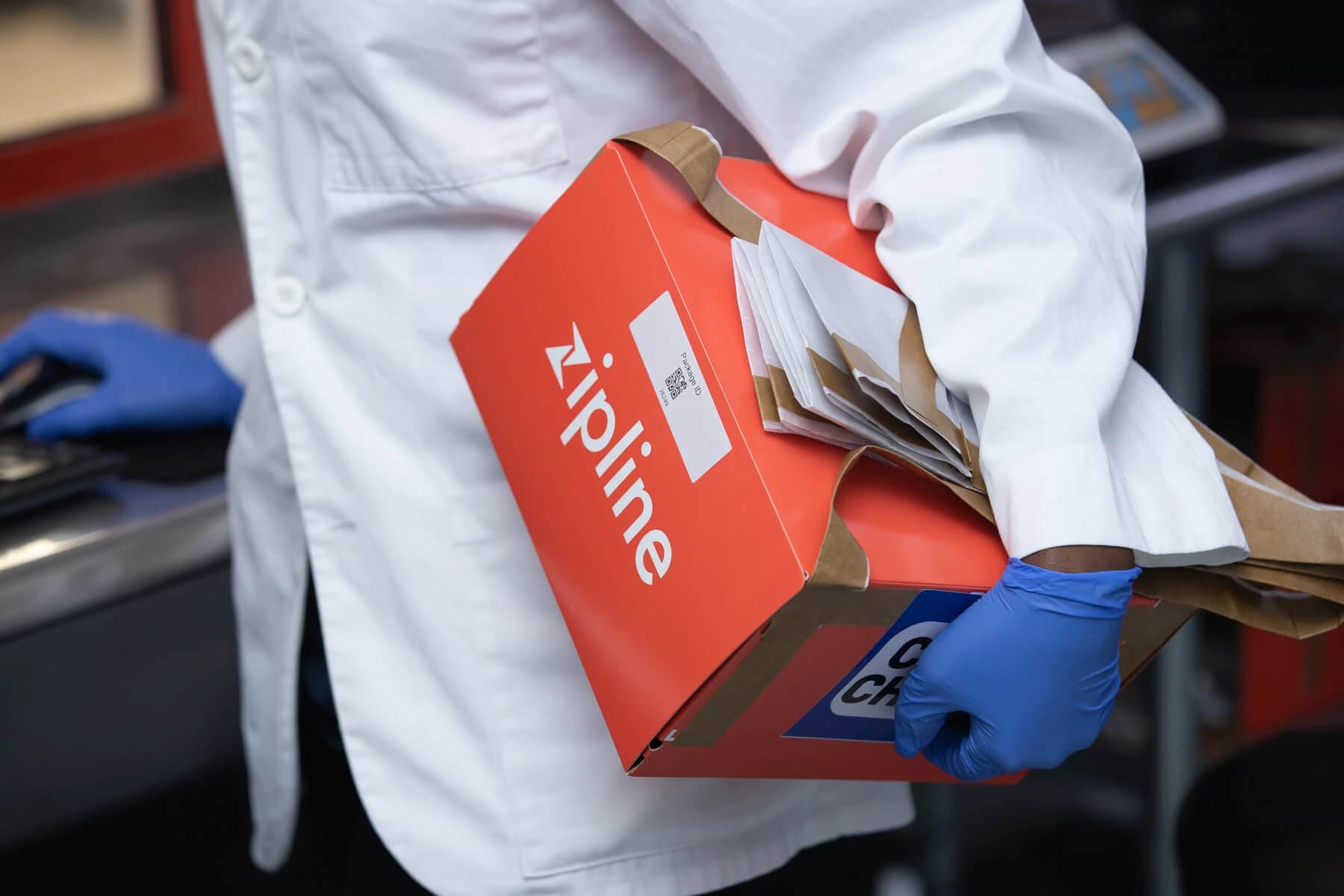 Zipline, Pfizer, and Biontech deliver vaccines in Ghana